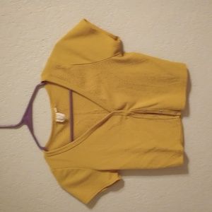 Yellow top/vest